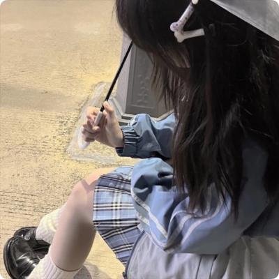 走夜路的男人